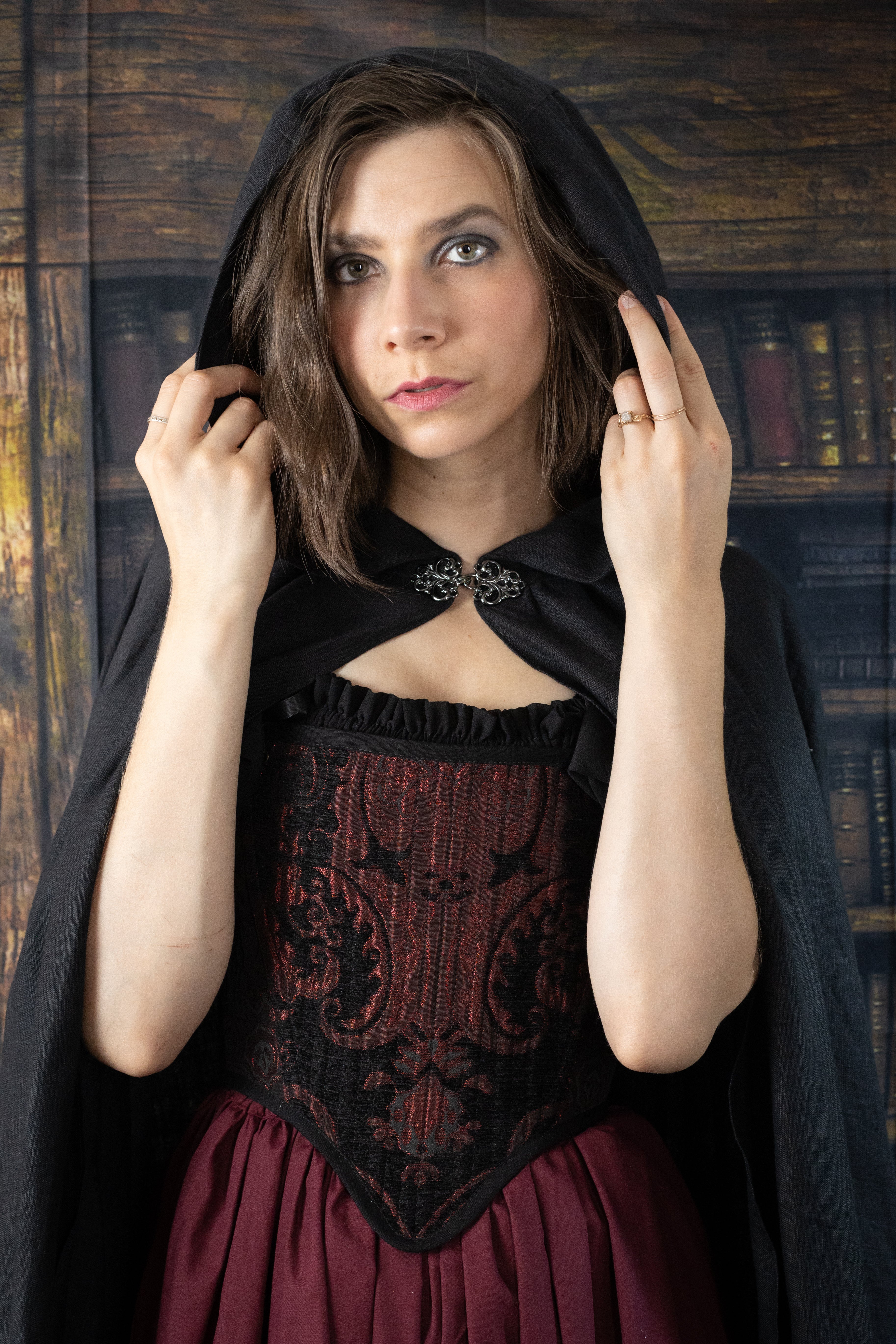 Linen Renaissance Cloak - Image 15