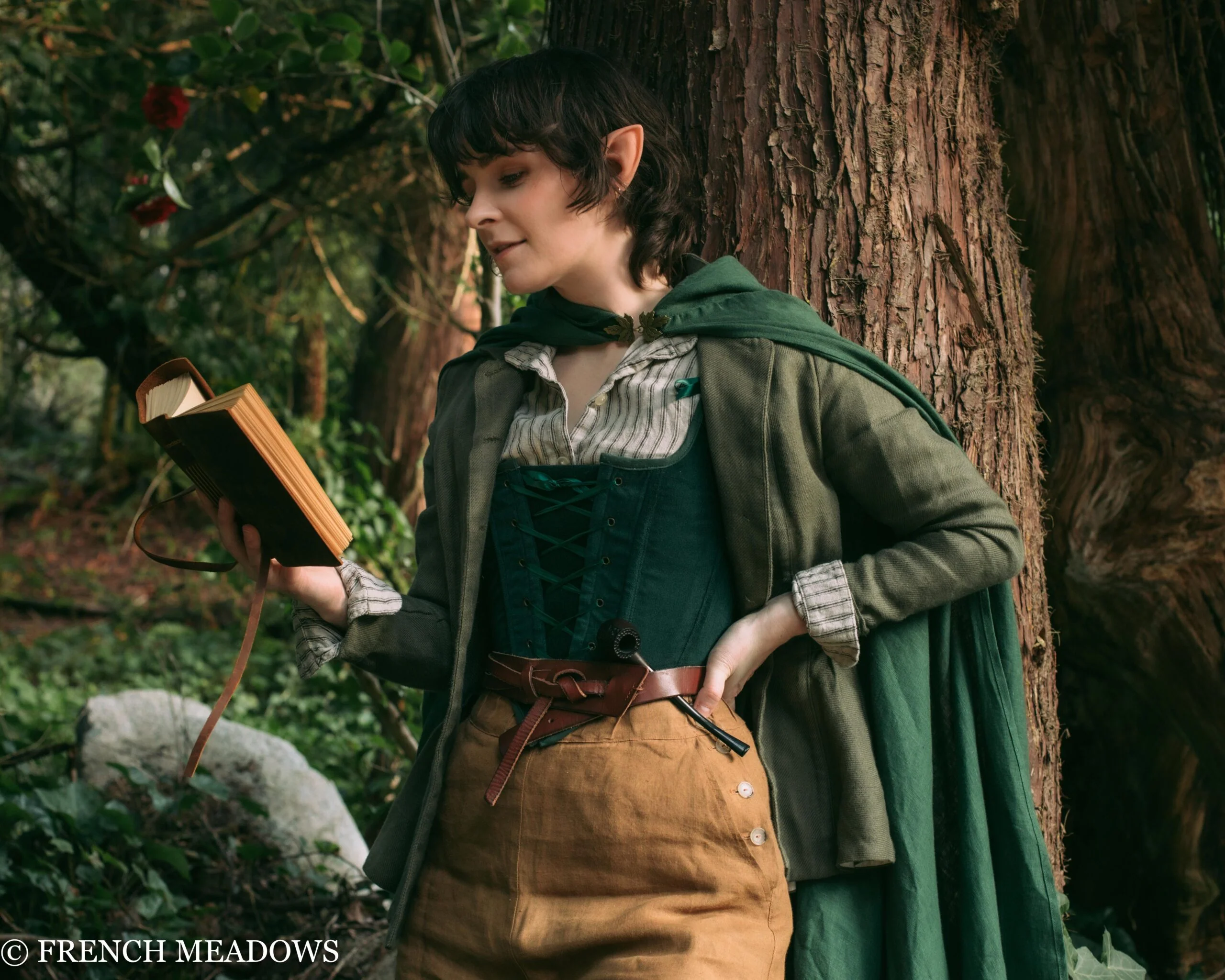 Linen Renaissance Cloak - Image 18